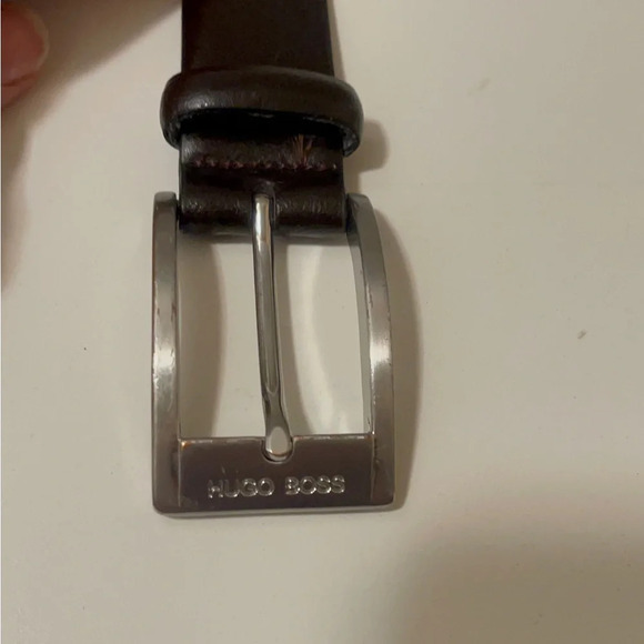 Hugo boss brown belt in good condition - Picture 3 of 8